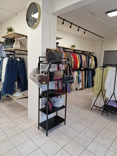 MUFKA SLOW FASHION- Second Hand Wrocław, Komis Odzieży Premium